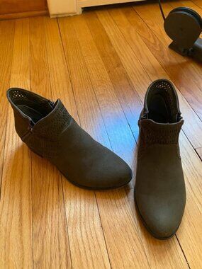 American Rag boots
